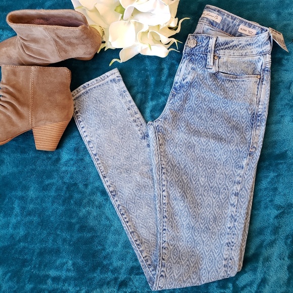 Mavi Denim - Mavi Alexa Jeans